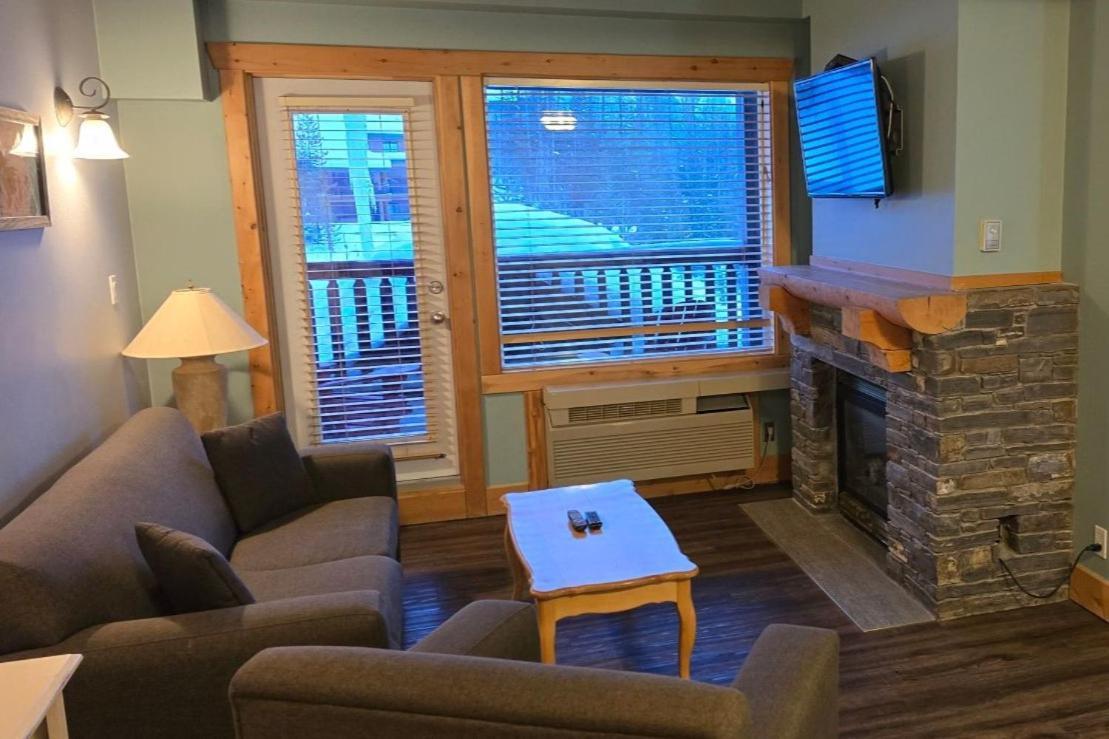 פרני Cornerstone Lodge By Park Vacation Management מראה חיצוני תמונה